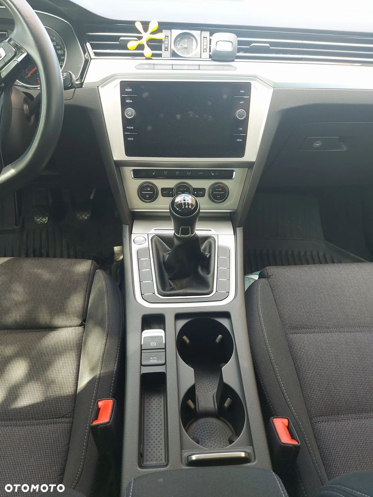 Volkswagen Passat 1.4 TSI BMT ACT Comfortline - 5
