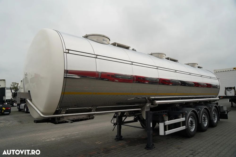 Spitzer REZERVOR ALIMENTE / 3 COMPARTIMENTE / 30.000 L / AXĂ RIDICABILĂ / SAF - 4