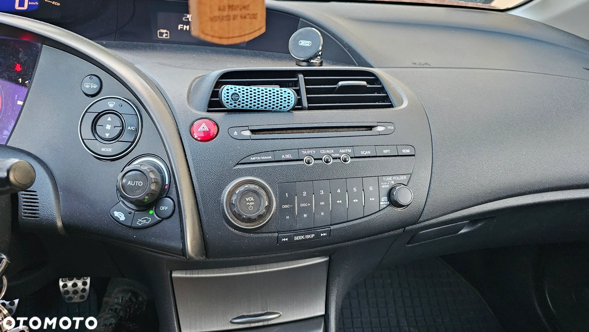 Honda Civic 1.4 i-VTEC Comfort - 35