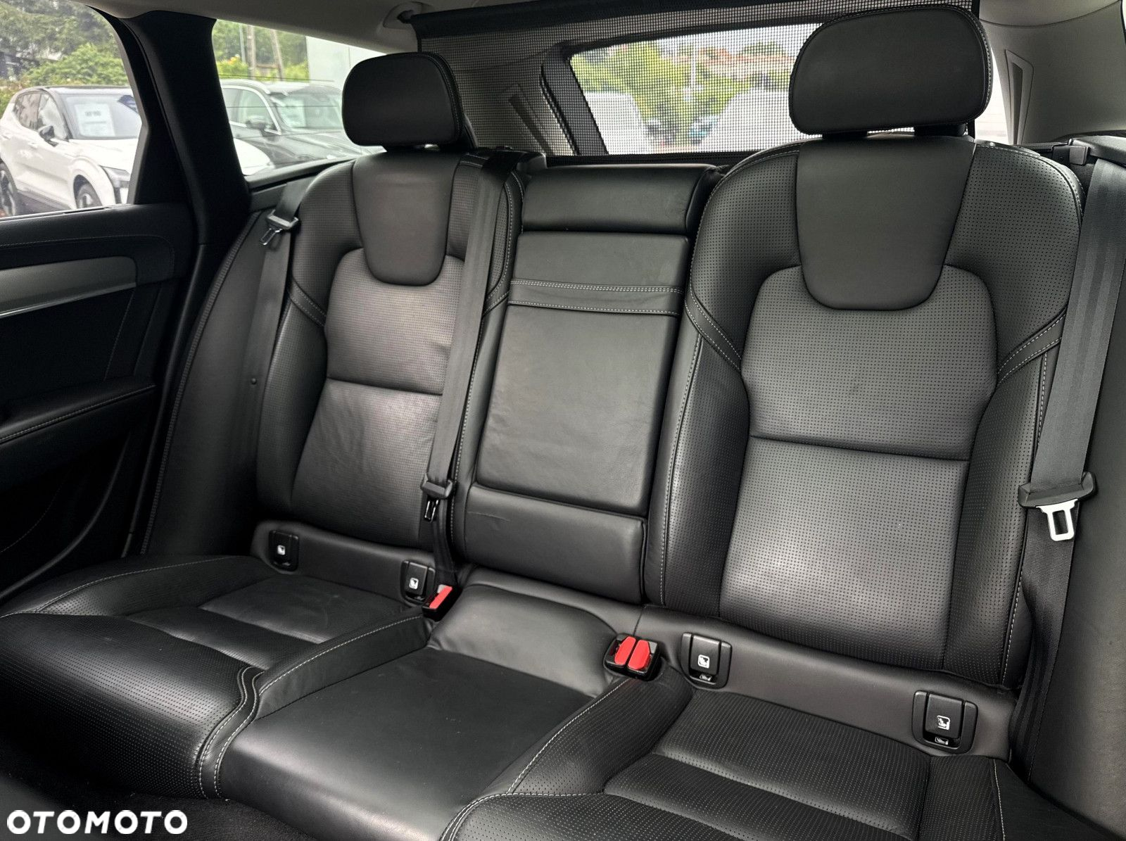 Volvo V90 Cross Country - 29