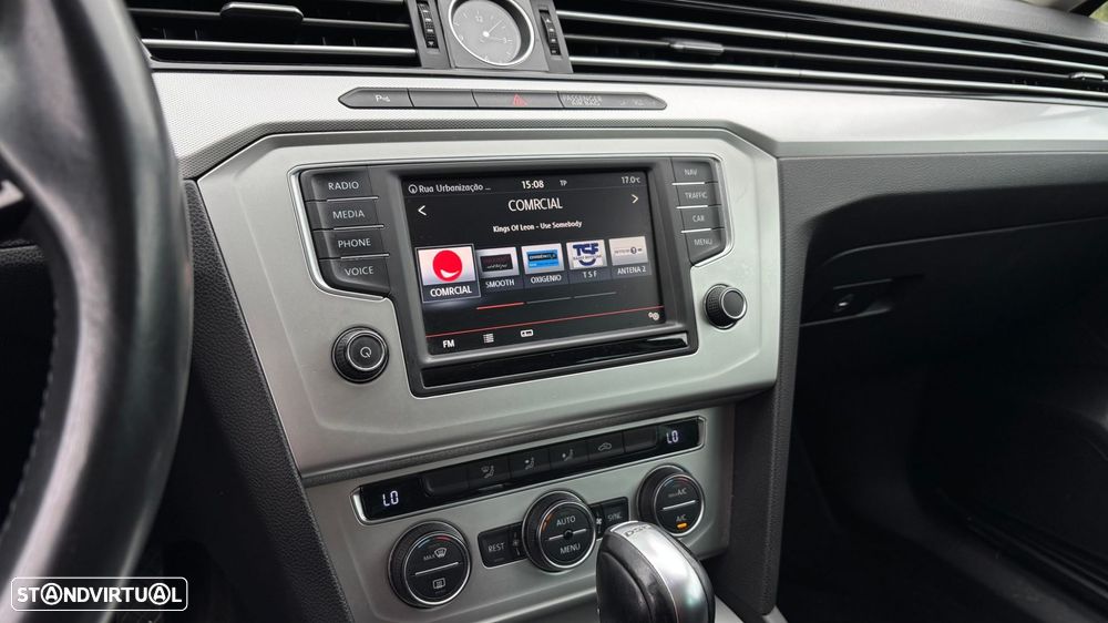 VW Passat Variant 2.0 TDi Highline DSG - 21