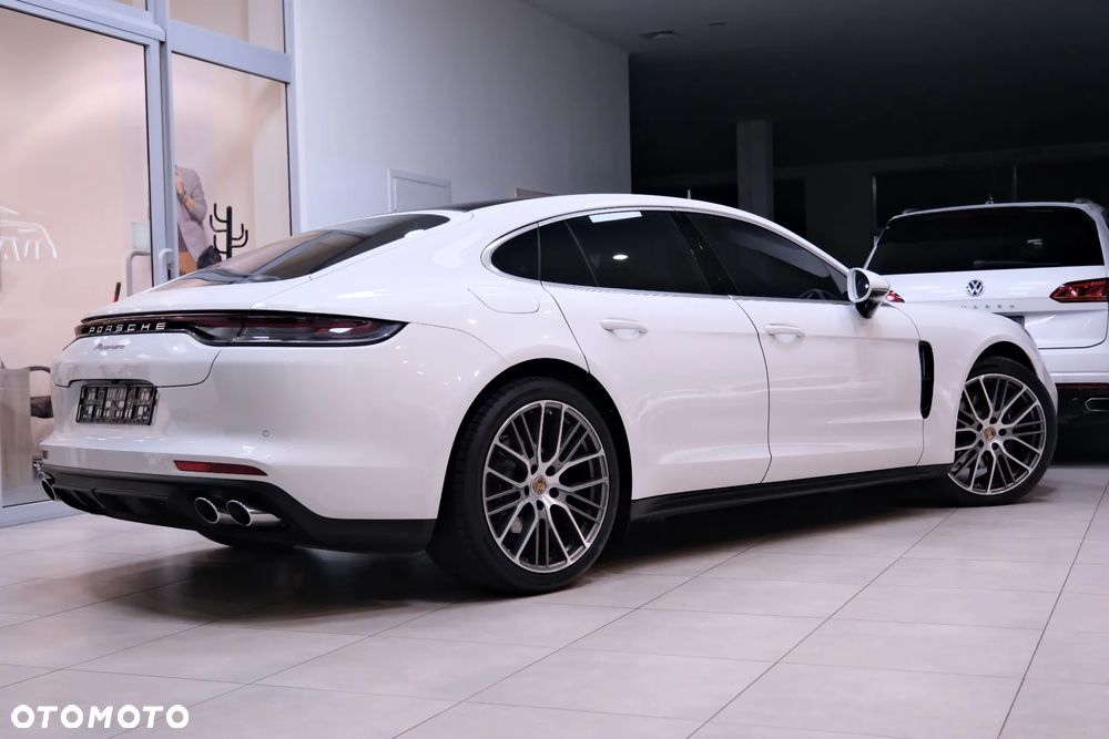 Porsche Panamera Standard - 13