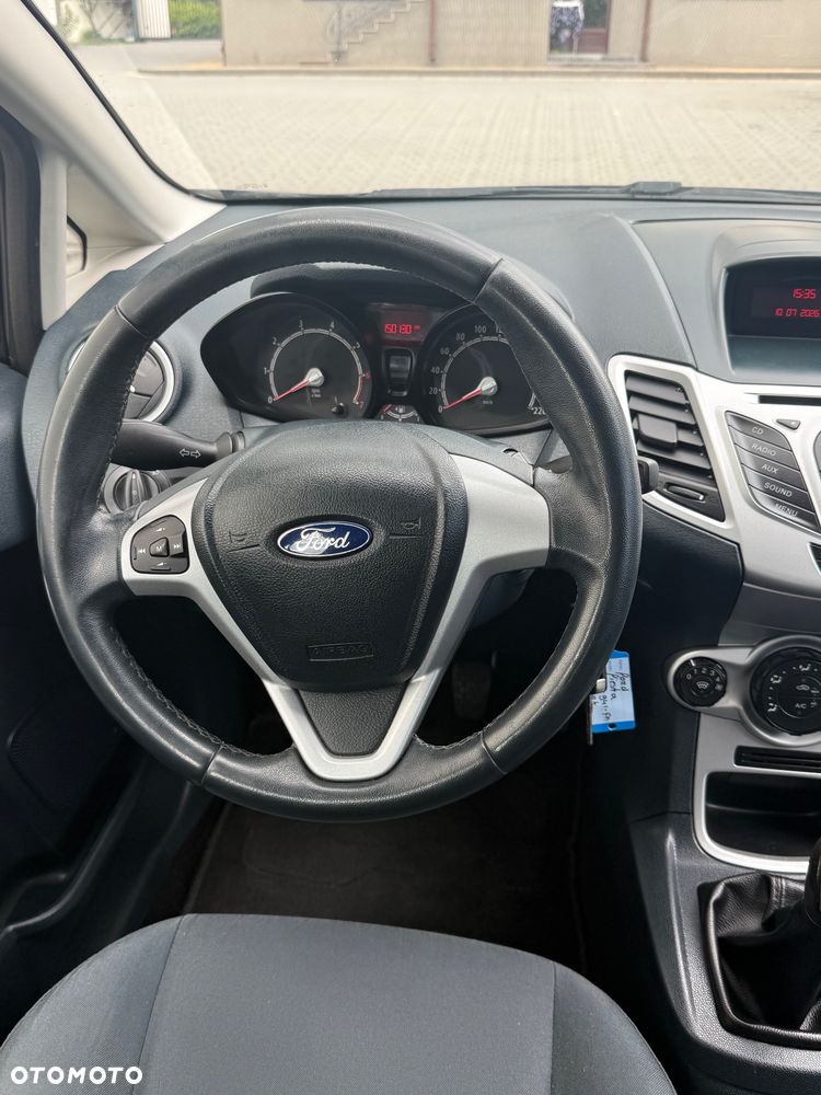 Ford Fiesta 1.25 Titanium - 11