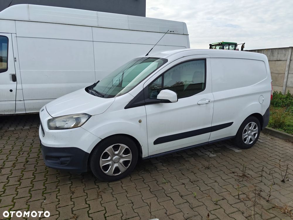 Ford Transit Courier - 1