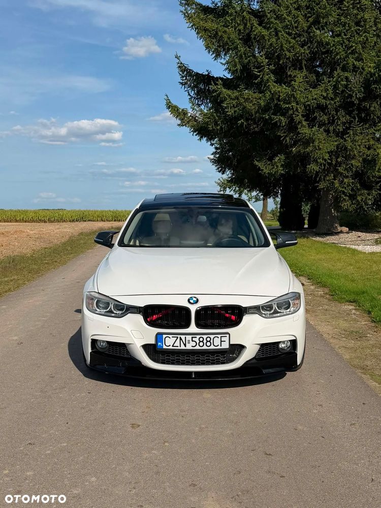 BMW Seria 3 328i - 2