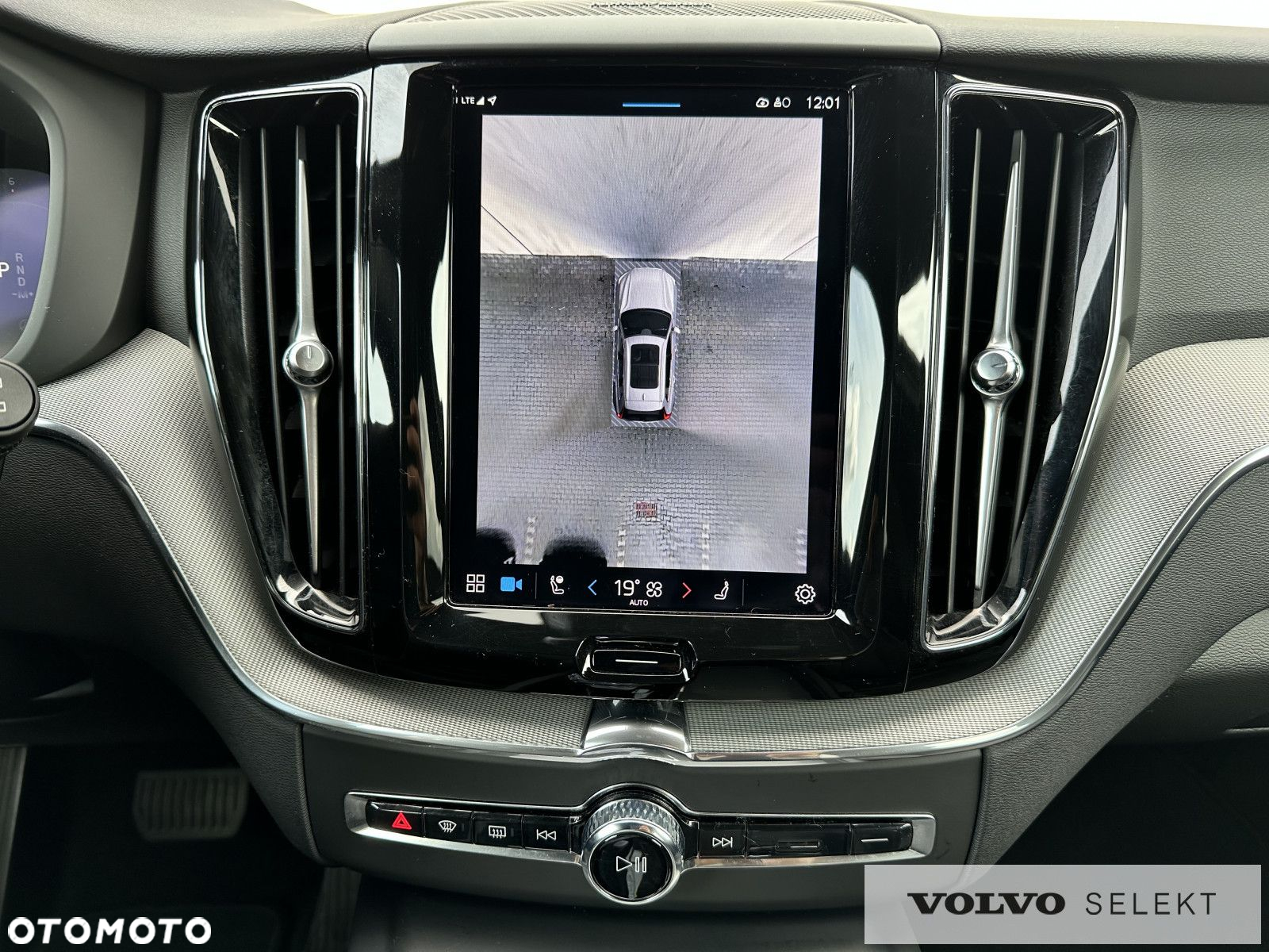 Volvo XC 60 - 16