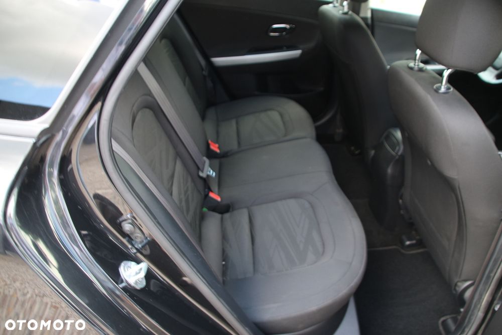 Kia Ceed 1.4 CVVT ISG Dream Team Edition - 18