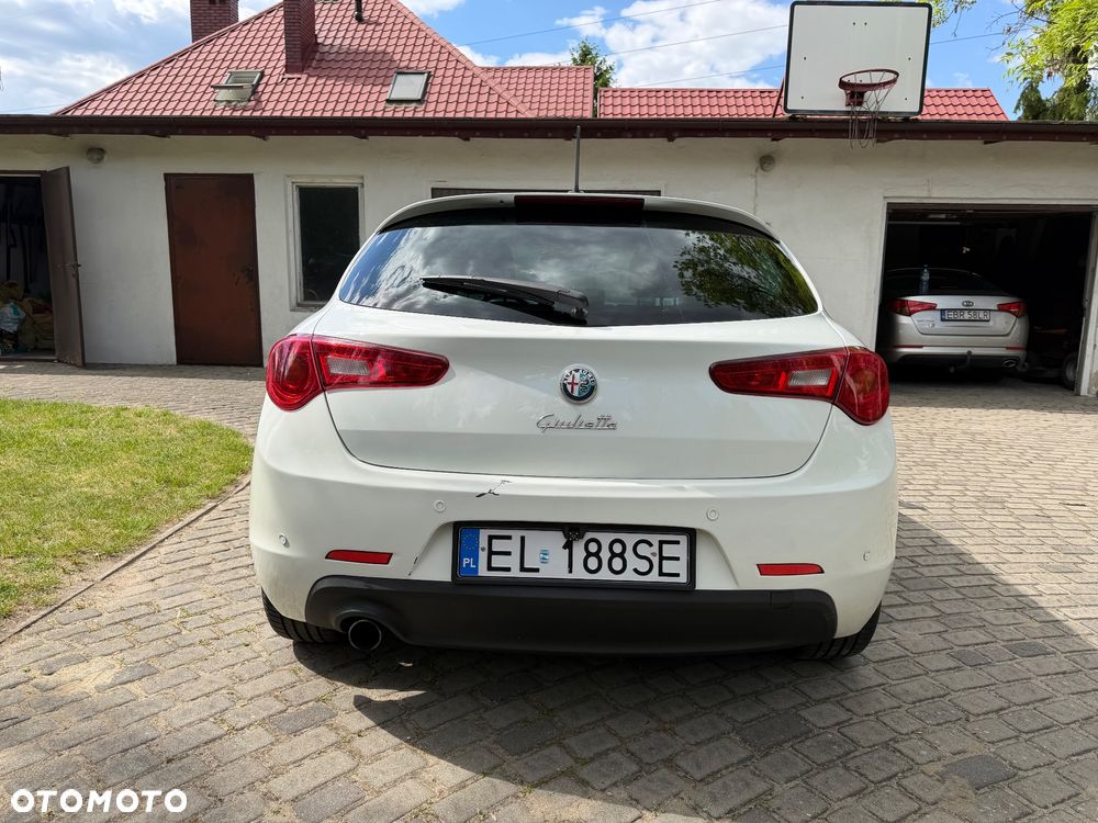 Alfa Romeo Giulietta 1.6 JTDM Distinctive - 13