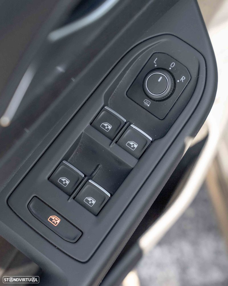 VW Golf 2.0 TSI OPF DSG GTI - 36