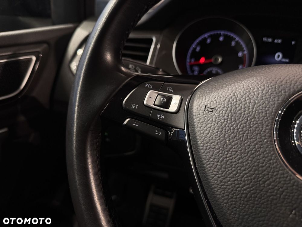 Volkswagen Golf Sportsvan - 20