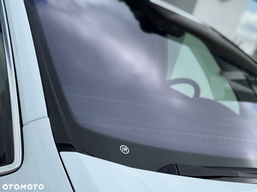 Ford S-Max 2.0 TDCi DPF Titanium X - 33