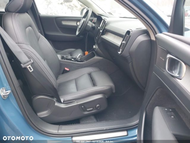 Volvo XC 40 B5 B AWD Ultimate Dark - 5