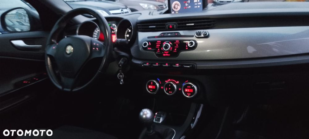 Alfa Romeo Giulietta 1.6 JTDM 16V Business - 7