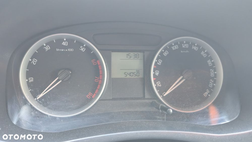 Skoda Fabia 1.4 16V Elegance Plus - 22