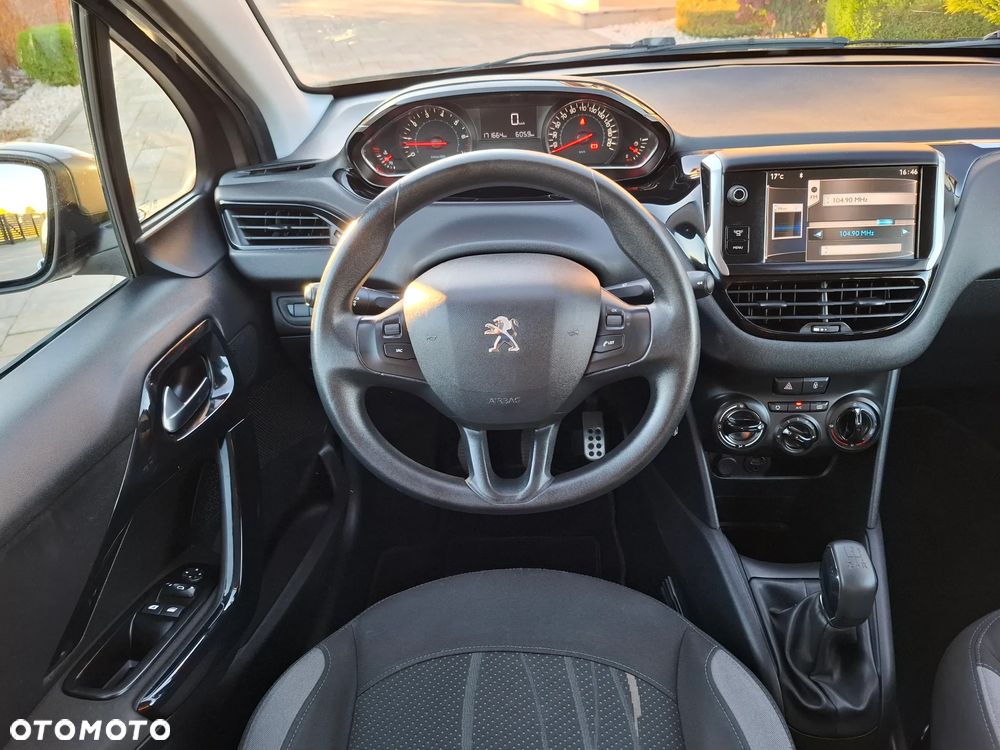 Peugeot 208 1.4 VTi Active - 32