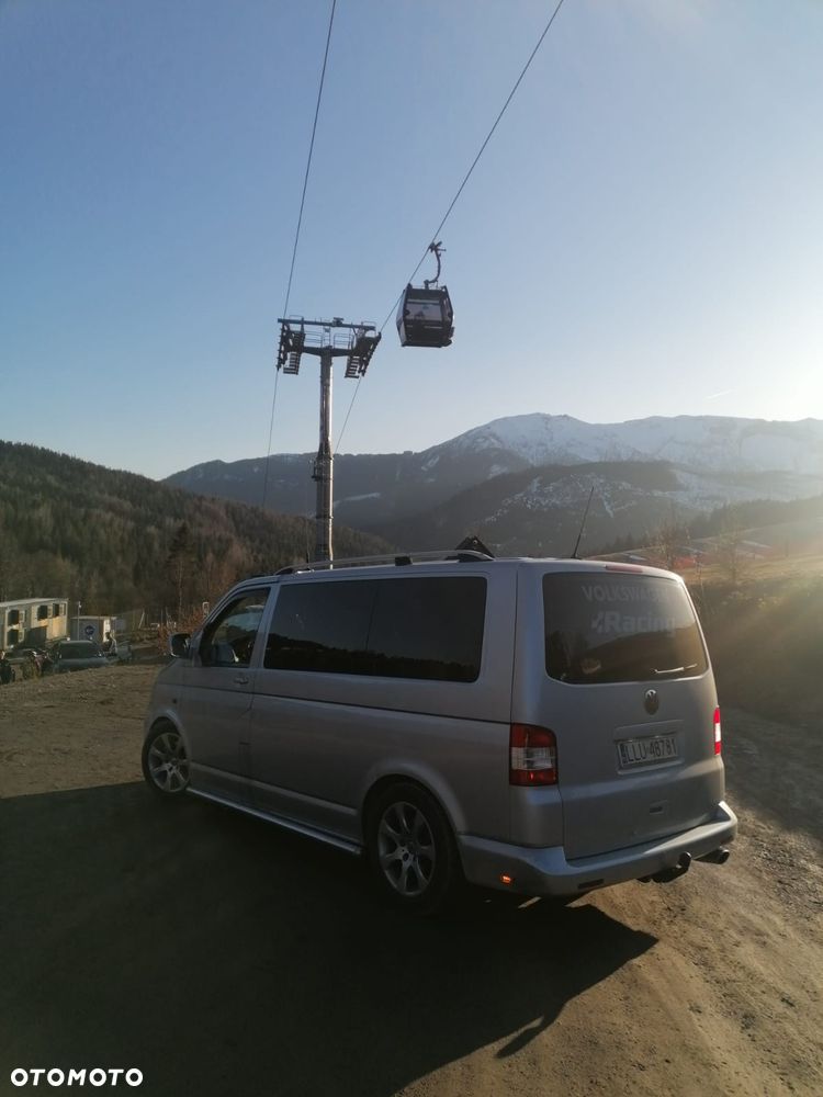 Volkswagen Caravelle - 9