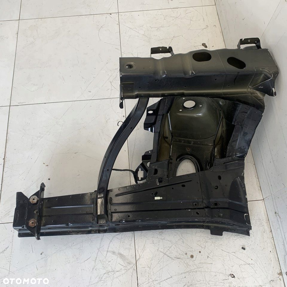 Ćwiartka Przód Lewa Podłużnica Kielich Jeep Grand Cherokee Wk2 Lift 15R - 15
