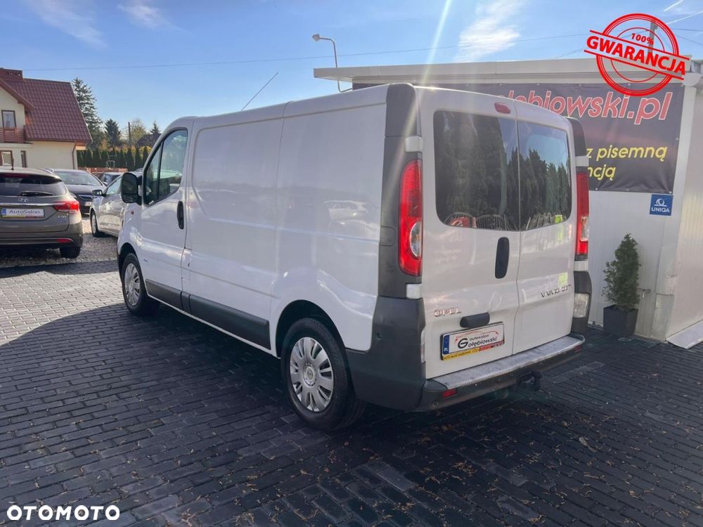 Opel VIVARO - 9