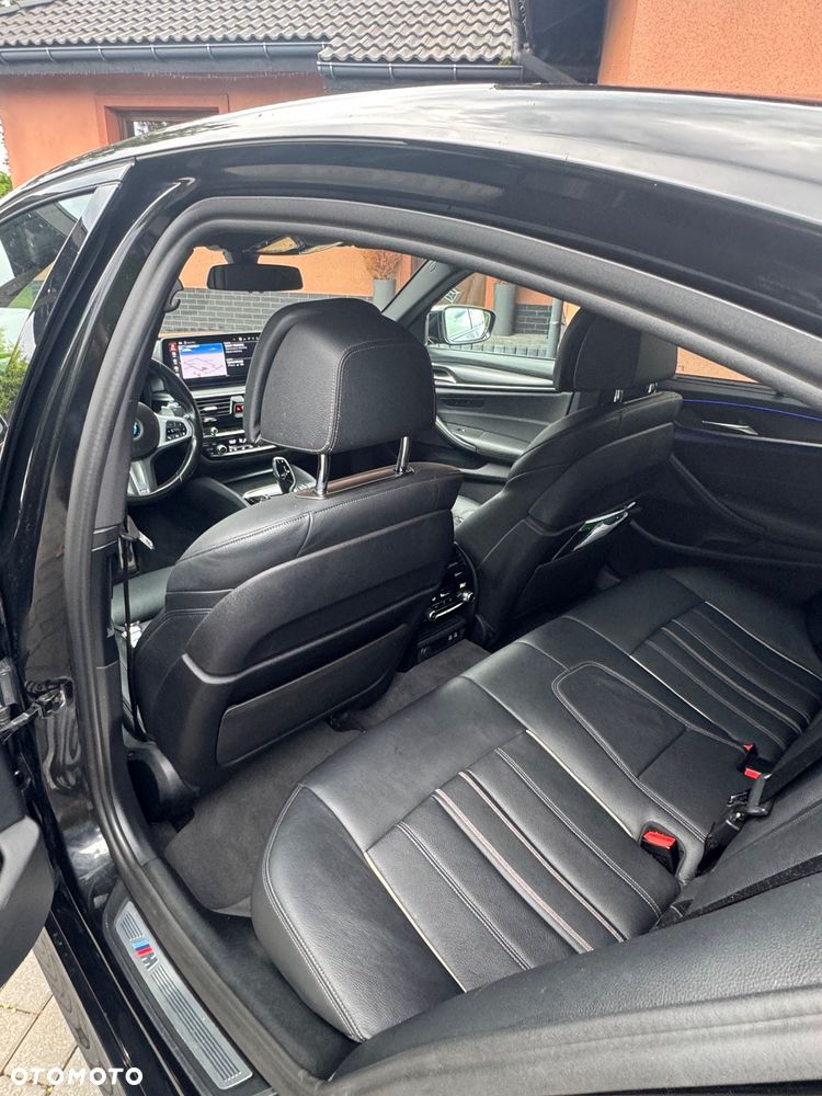 BMW Seria 5 540d xDrive mHEV M Sport sport - 8