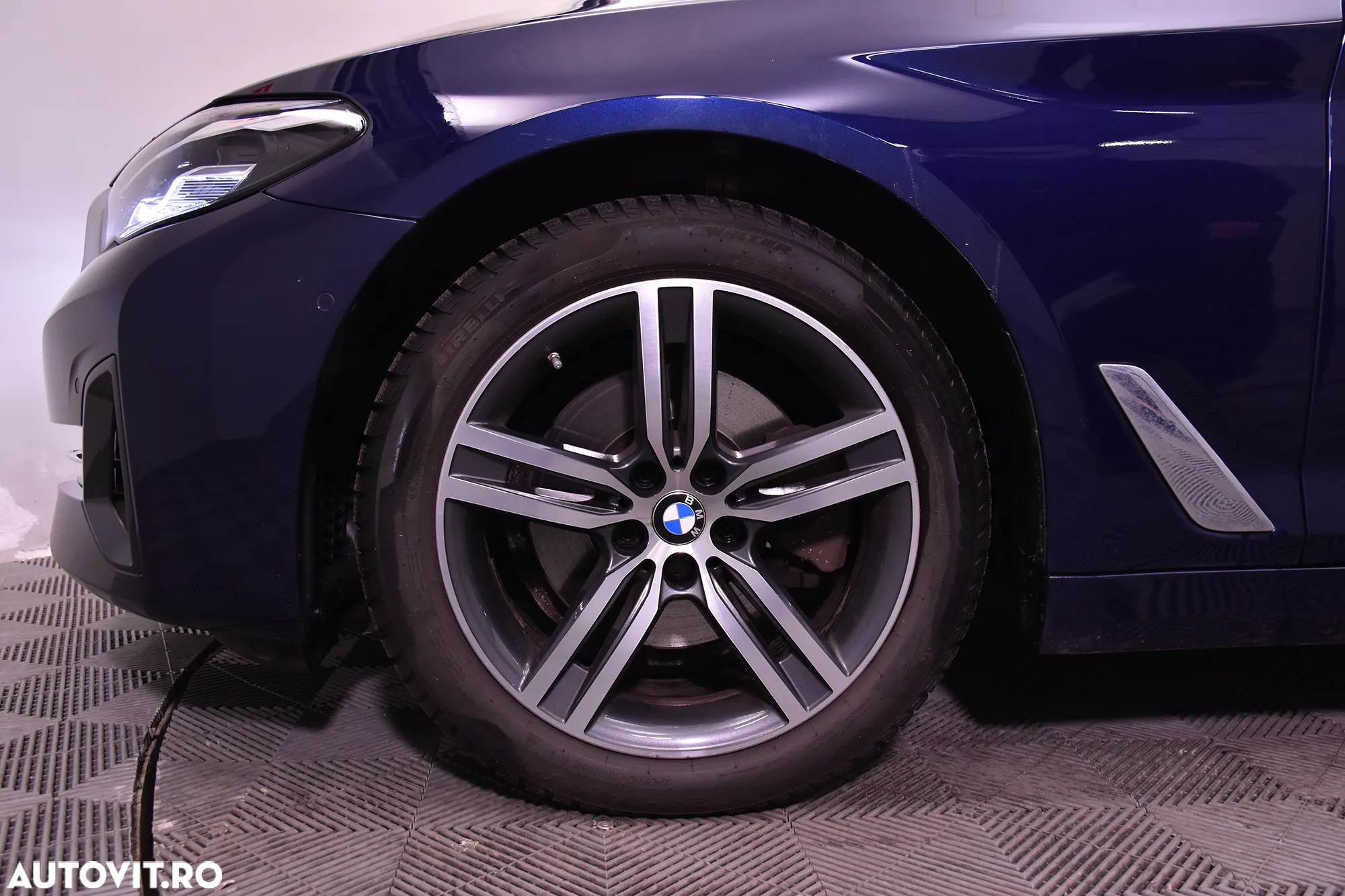 BMW Seria 5 520d Touring Aut. - 13