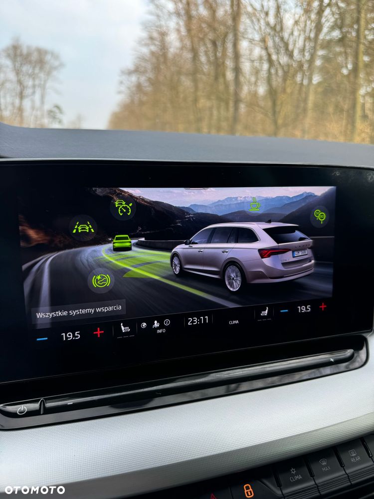 Skoda Octavia 2.0 TDI DSG Clever - 16