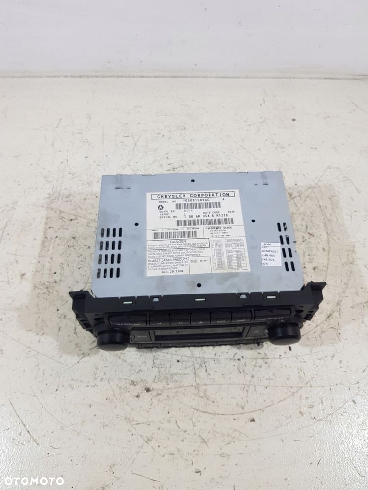 radio radioodtwarzacz cd p05091509ag jeep compass i 07 rok 2.4b - 2