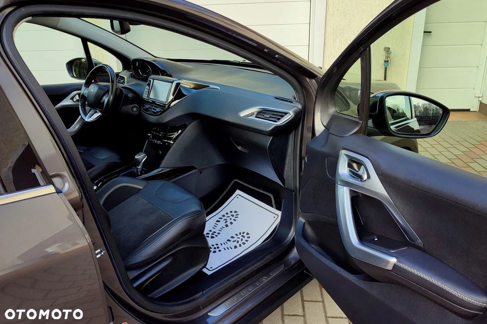 Peugeot 2008 PureTech 110 Stop&Start EAT6 Crossway - 23