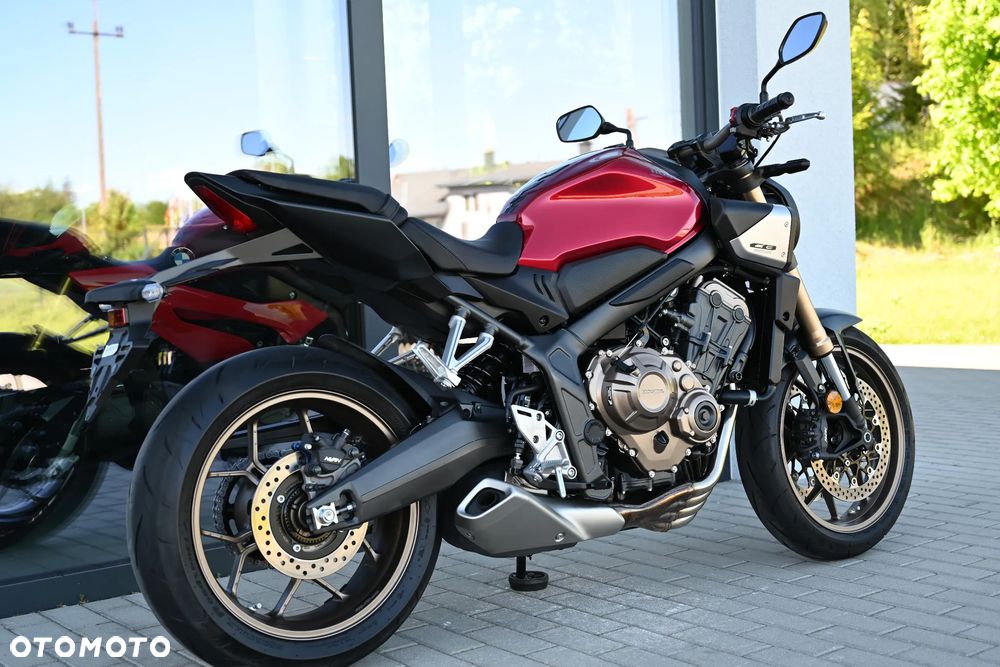 Honda CB - 40