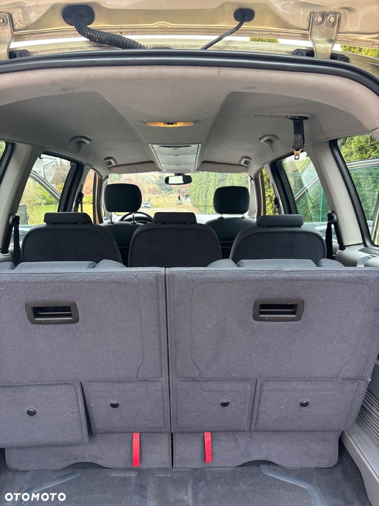 Ford Galaxy 2.0 TDCi Titanium - 13