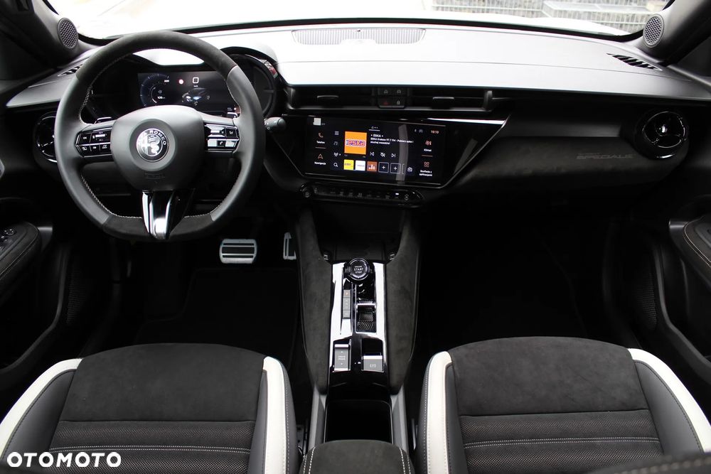 Alfa Romeo Junior 1.2 mHEV Sport Speciale eDCT - 12