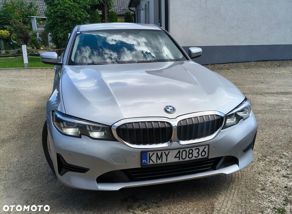 BMW Seria 3 318d - 1