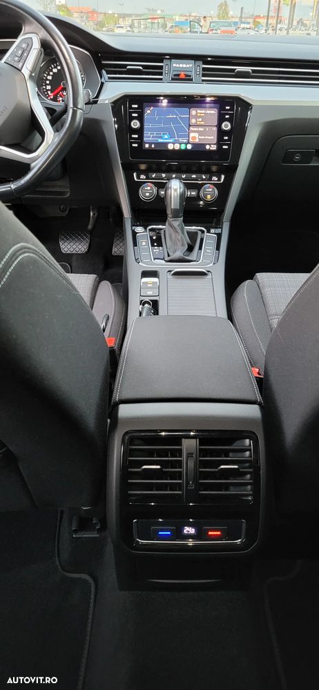 Volkswagen Passat 2.0 TDI DSG Advance - 8