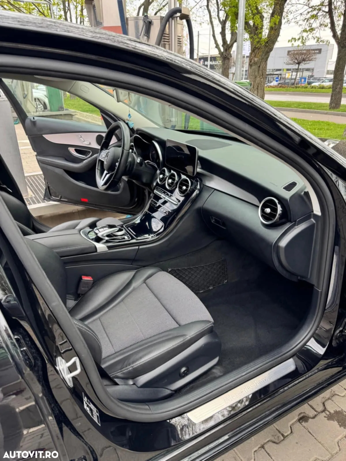 Mercedes-Benz C 200 d T 9G-TRONIC - 13