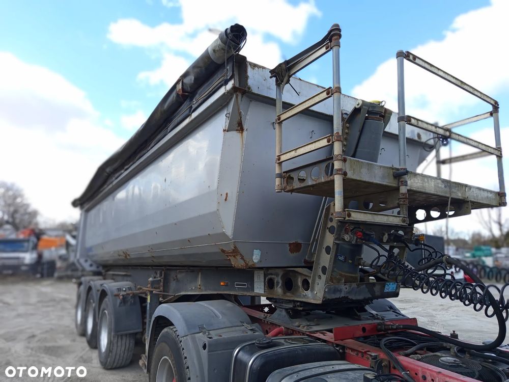 Schmitz Cargobull SKI 24  stalowa - 4
