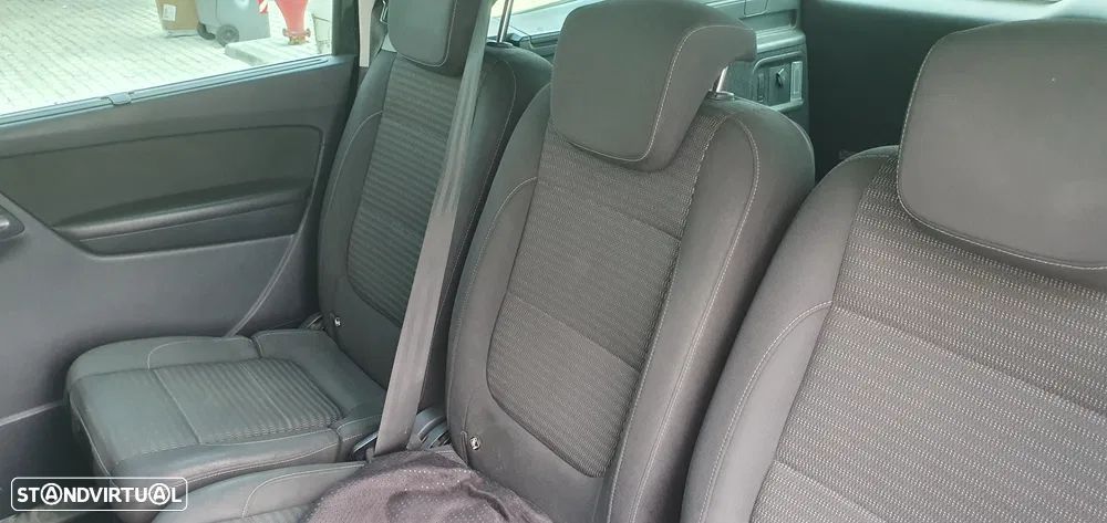 SEAT Alhambra 2.0 TDI Xcellence DSG — fotografia 10