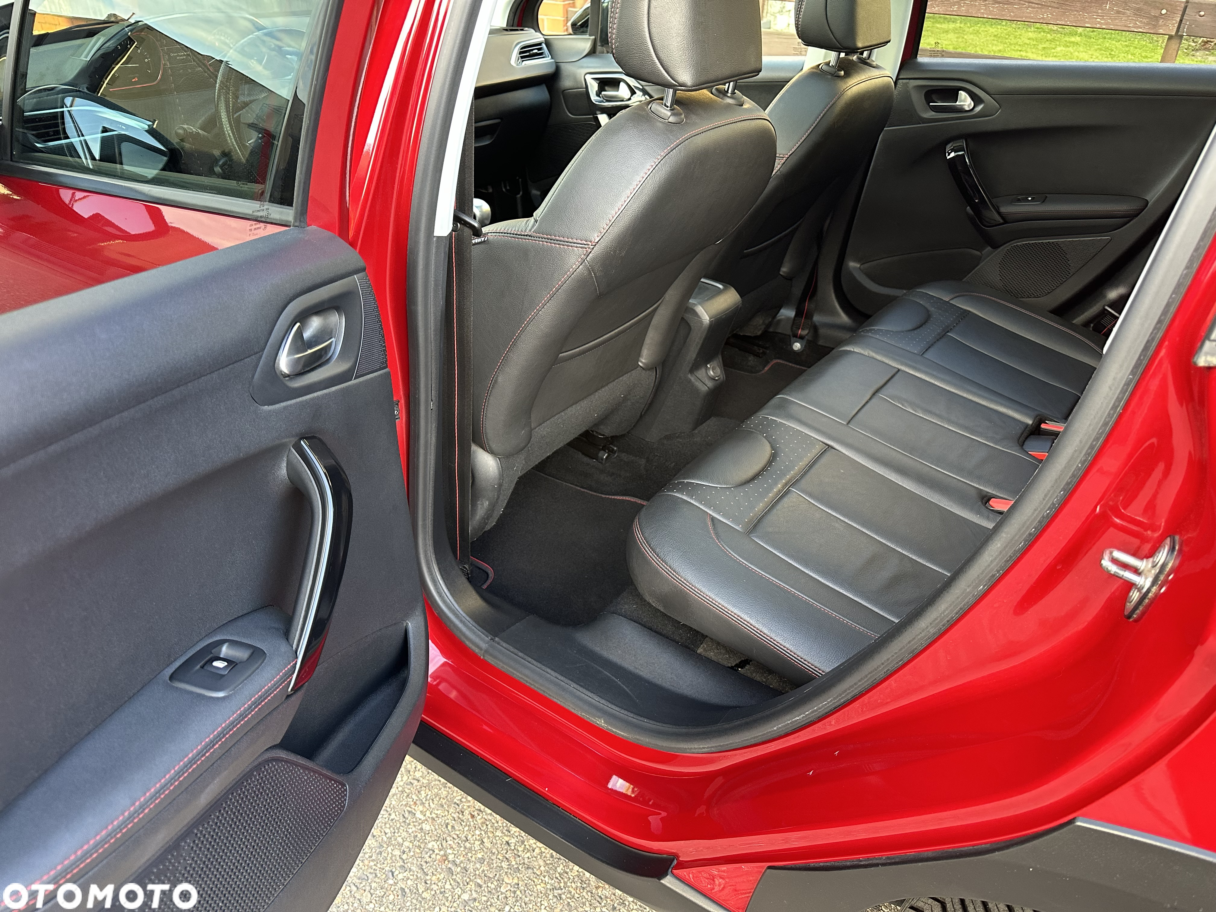 Peugeot 2008 PureTech 110 Stop&Start GT-Line Edition - 24