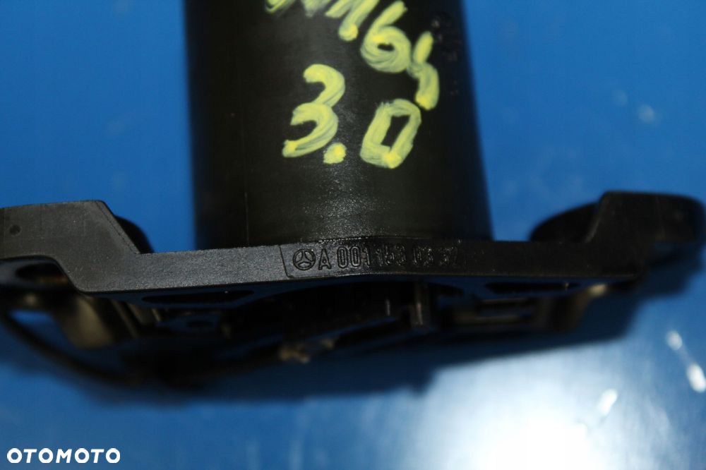 MERCEDES ML W164 W219 GL 3.0 CDI CZUJNIK OLEJU - 2