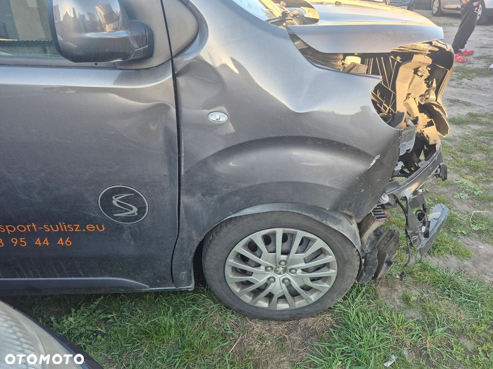 Peugeot Traveller - 11