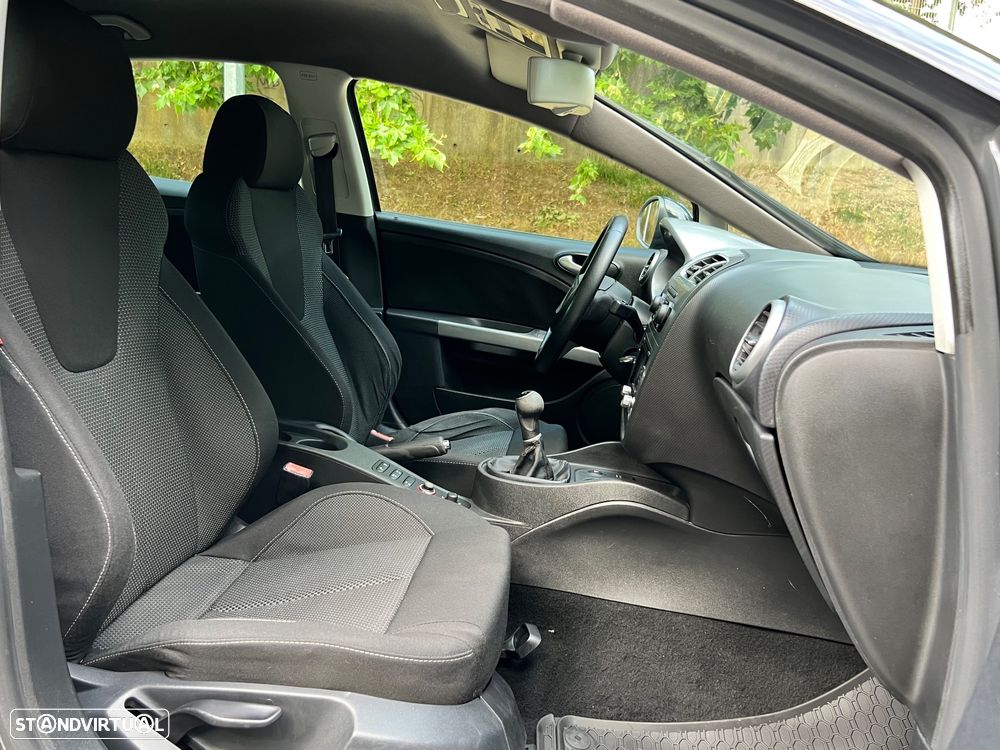 SEAT Leon 1.6 TDI Sport - 9