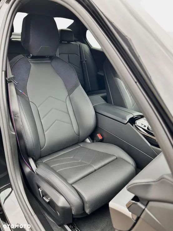 BMW Seria 5 - 38