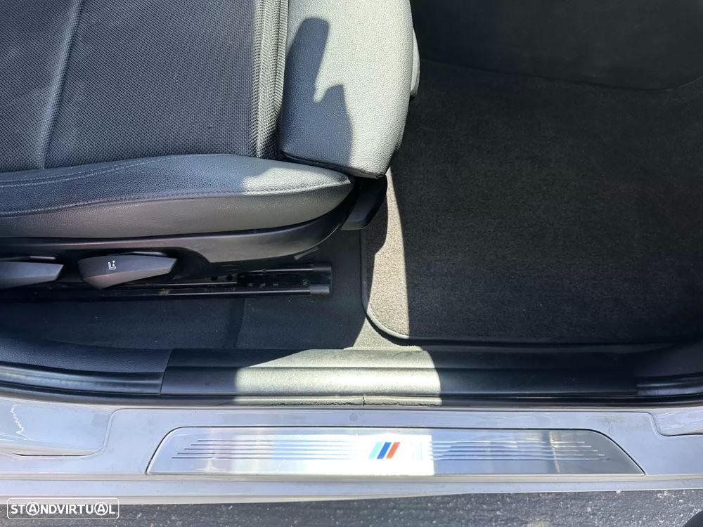 BMW 118 d Pack M - 45