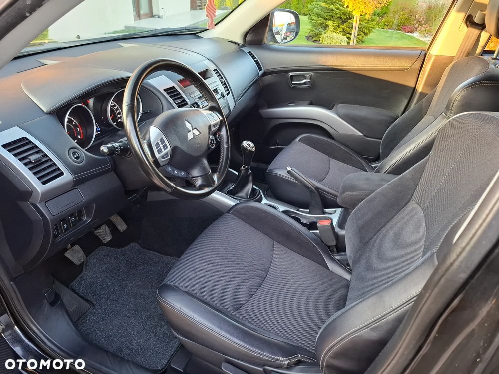 Mitsubishi Outlander 2.0 2WD XTRA - 36