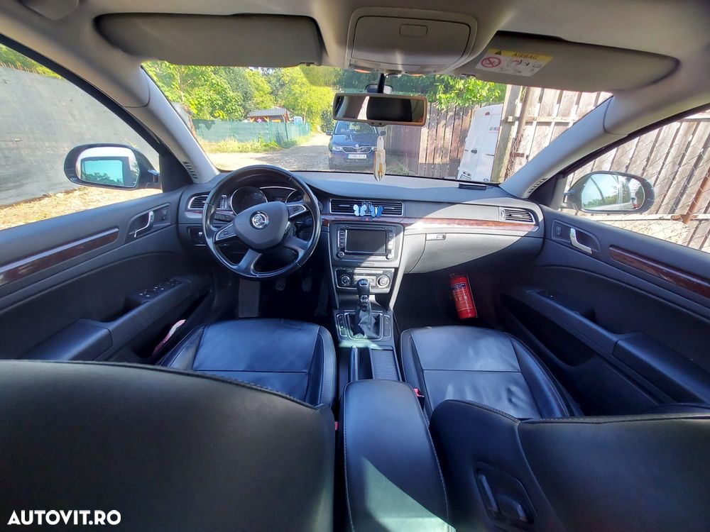 Skoda Superb 1.6 TDI Greenline Elegance - 14