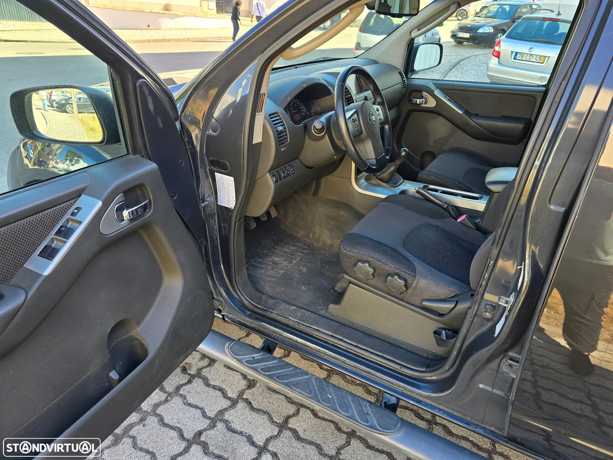 Nissan Navara 2.5 dCi CD LE Premium - 10