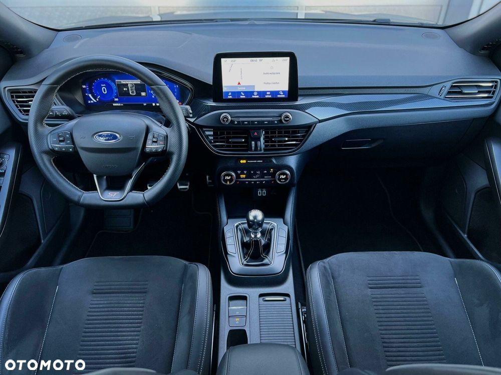 Ford Focus 2.3 EcoBoost ST - 26