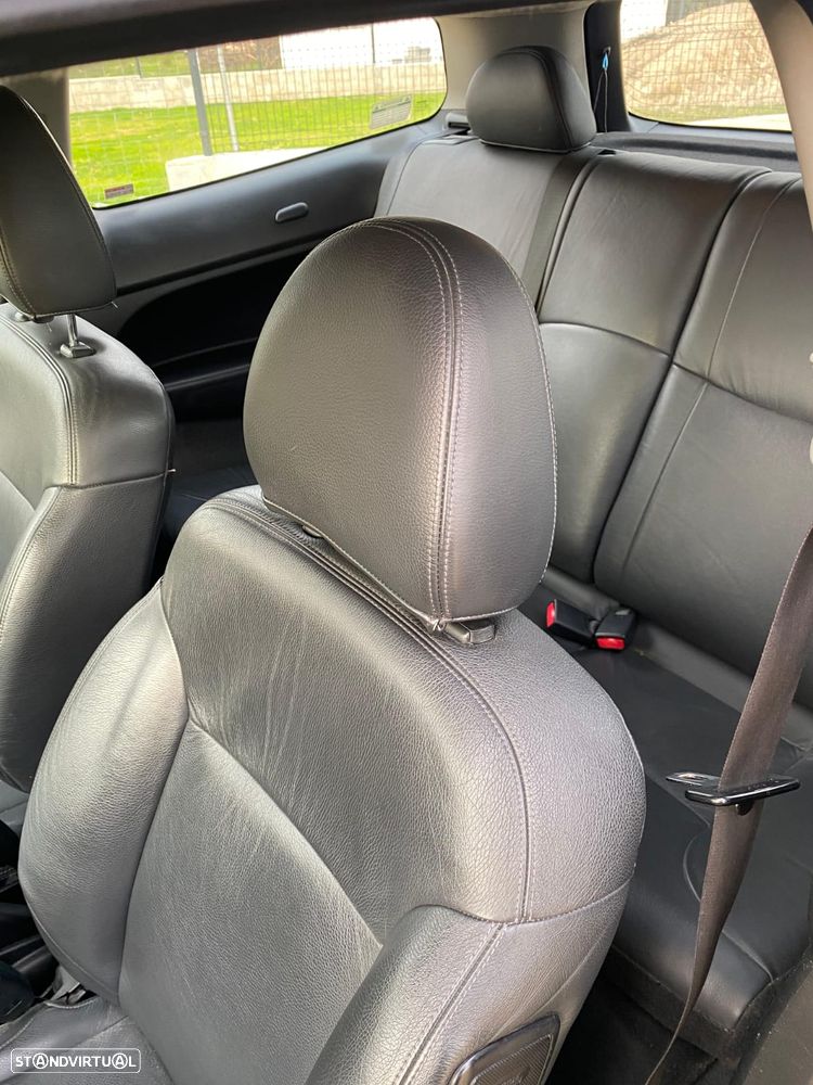 Honda Civic 1.6i ES - 16