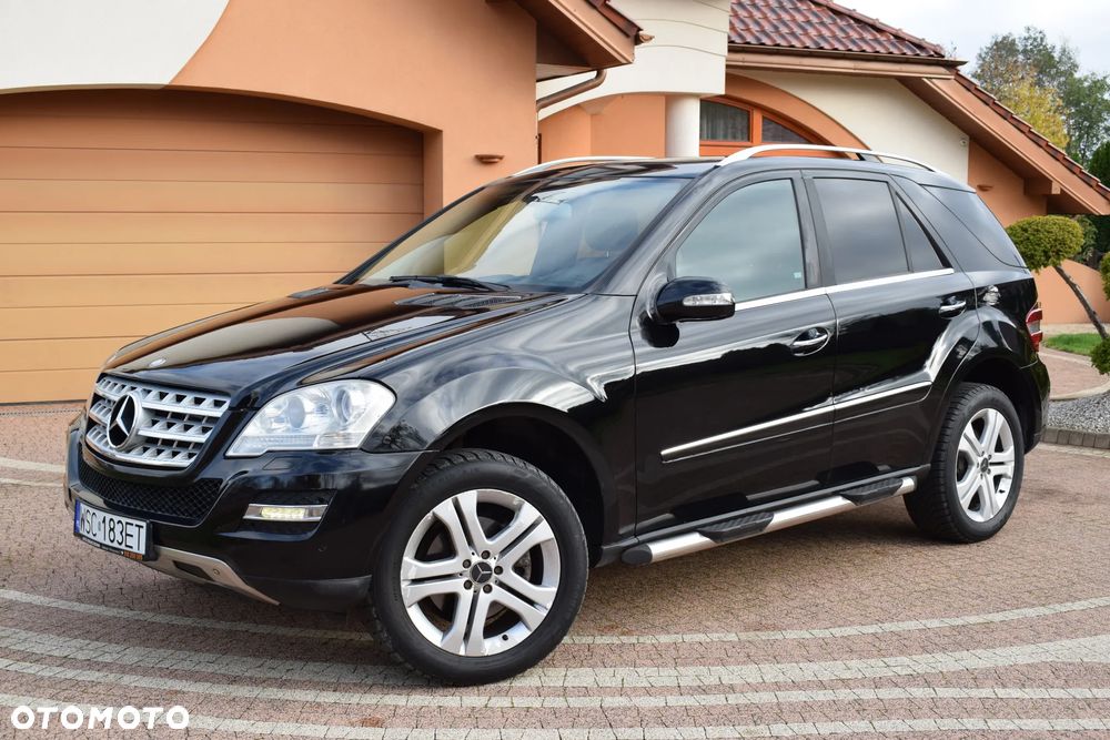 Mercedes-Benz ML - 10