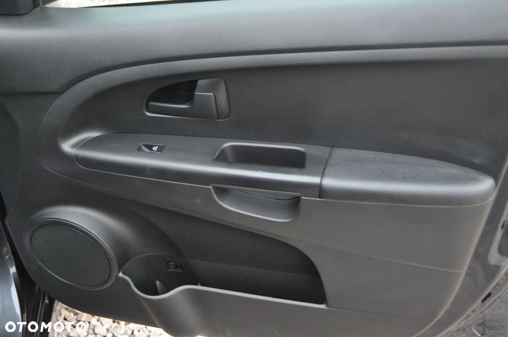 Kia Venga 1.6 CVVT Edition 7 - 24