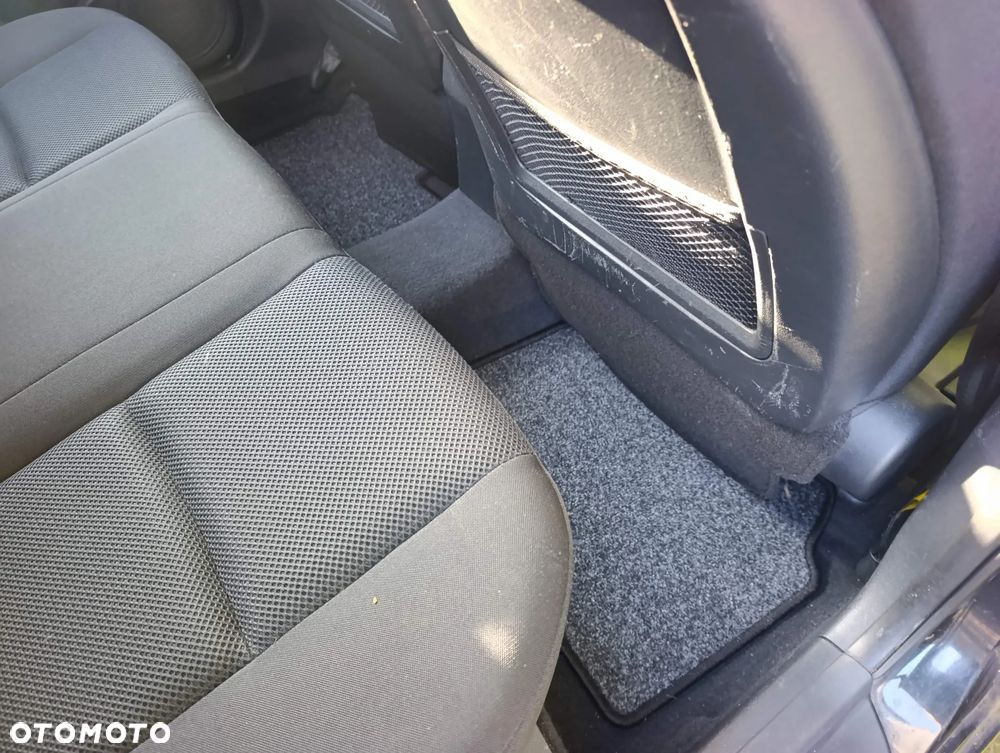 Hyundai i30 1.6 Comfort World Cup - 9