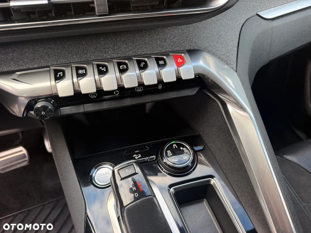 Peugeot 3008 1.2 PureTech GPF Crossway S&S EAT8 - 16